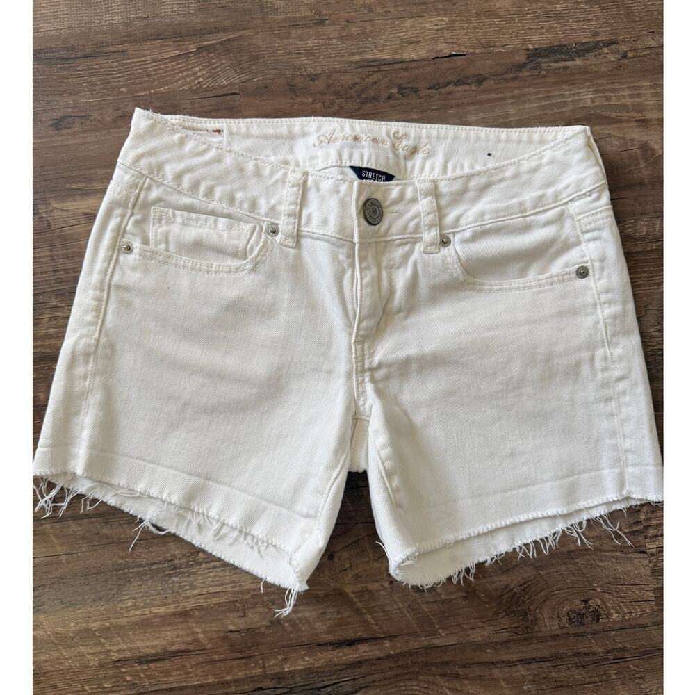 American Eagle Women's Stretch Denim White Cutoff Shorts sz 4